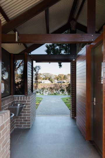 Gladstone-public-amenities - LAKE STUDIO || architecture + design